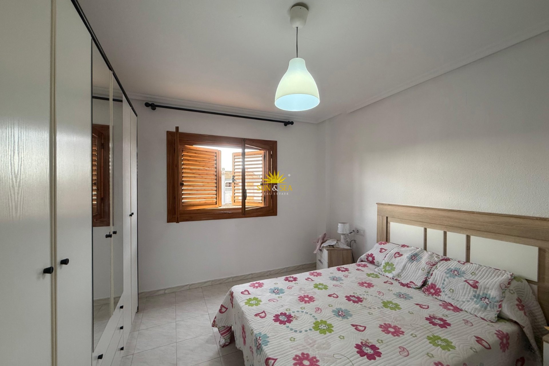 Resale - Villa - Santa Pola - Playa Lisa
