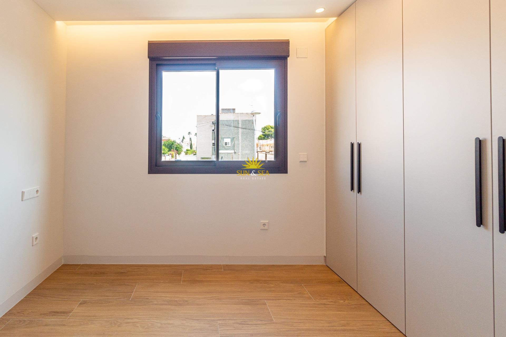 Resale - Villa - Santiago de la ribera - Playa de santiago de la ribera