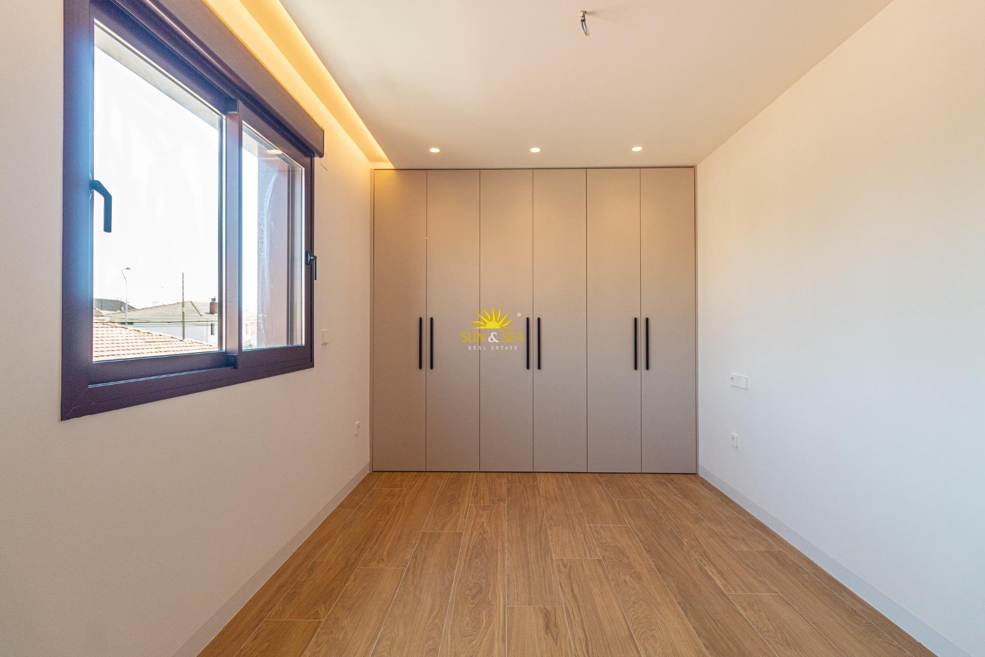 Resale - Villa - Santiago de la ribera - Playa de santiago de la ribera