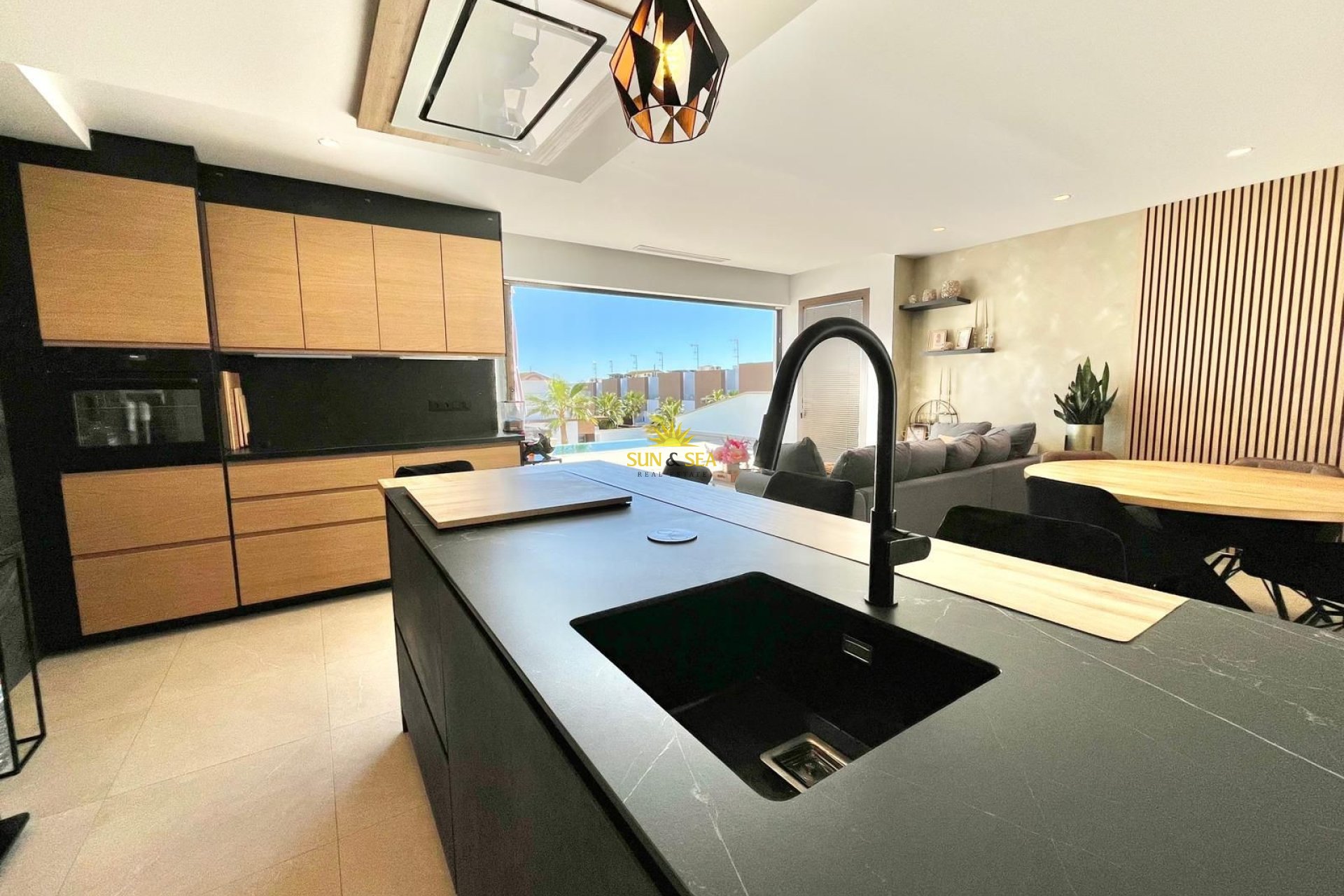 Resale - Villa / Semi detached - Algorfa