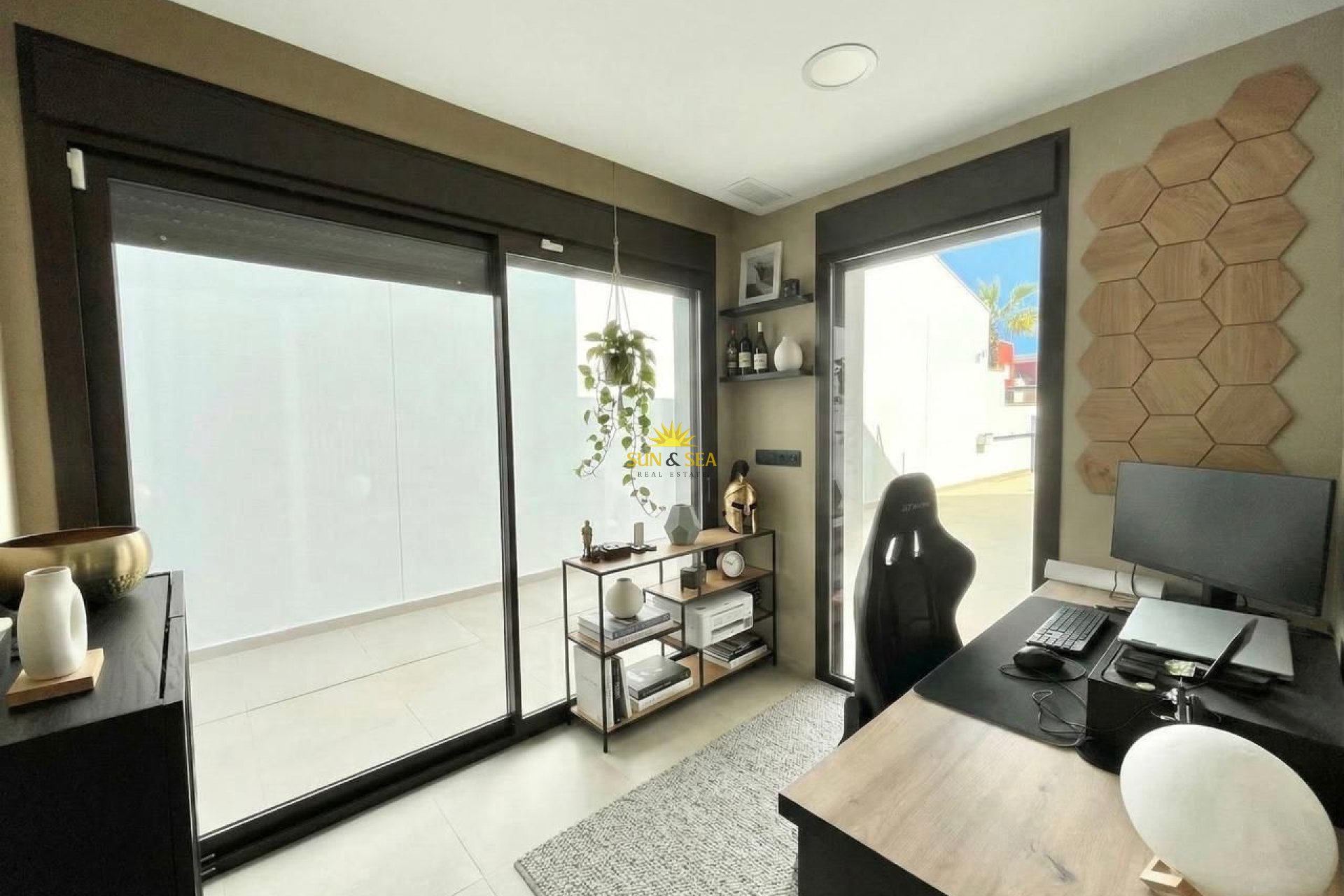 Resale - Villa / Semi detached - Algorfa