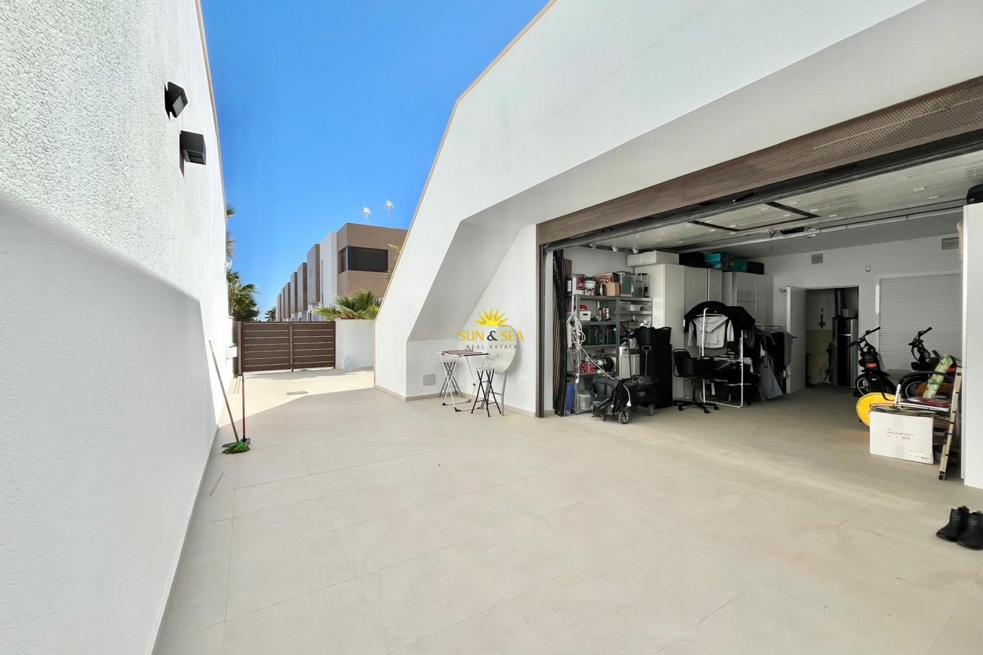 Resale - Villa / Semi detached - Algorfa