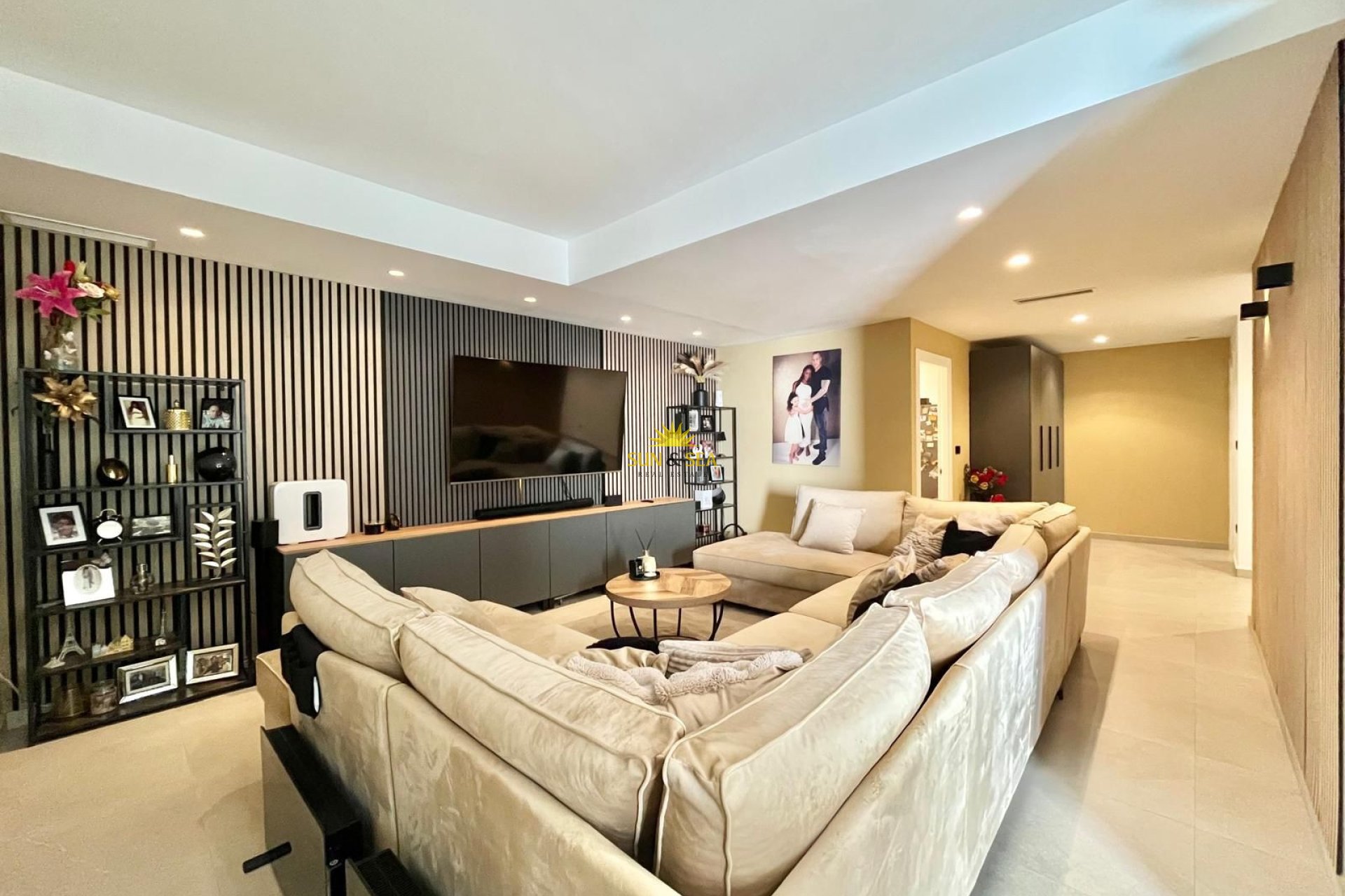Resale - Villa / Semi detached - Algorfa