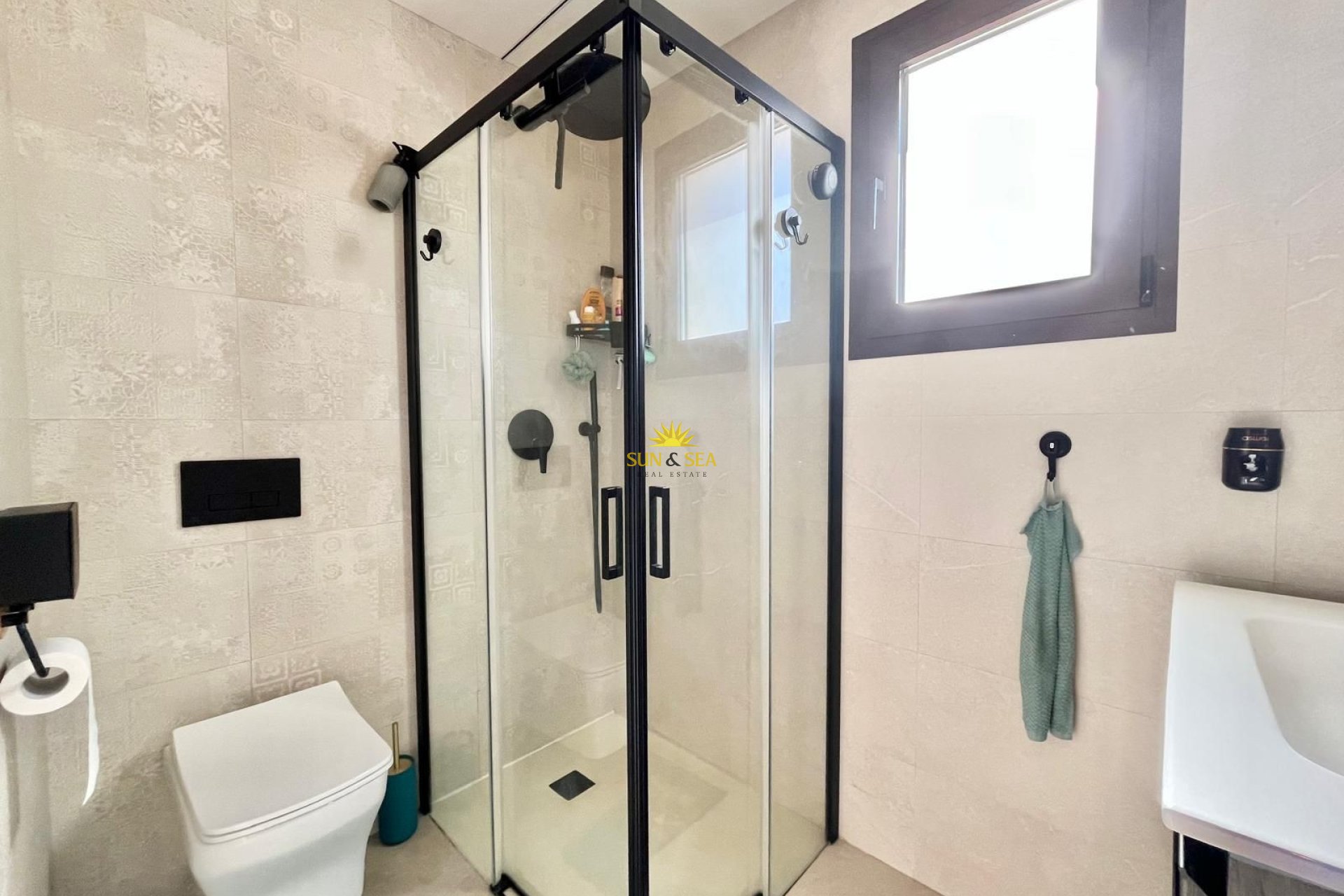 Resale - Villa / Semi detached - Algorfa