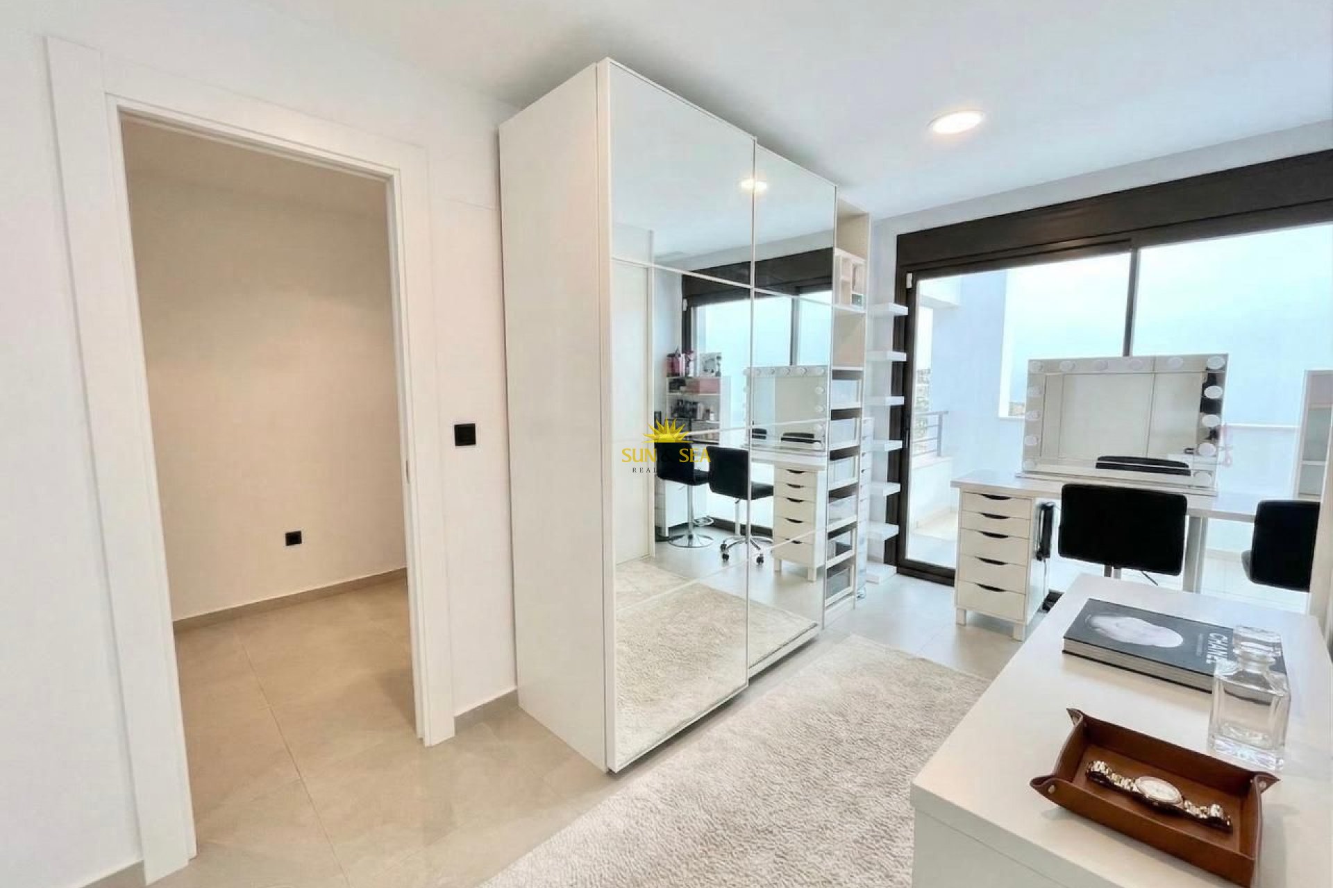 Resale - Villa / Semi detached - Algorfa