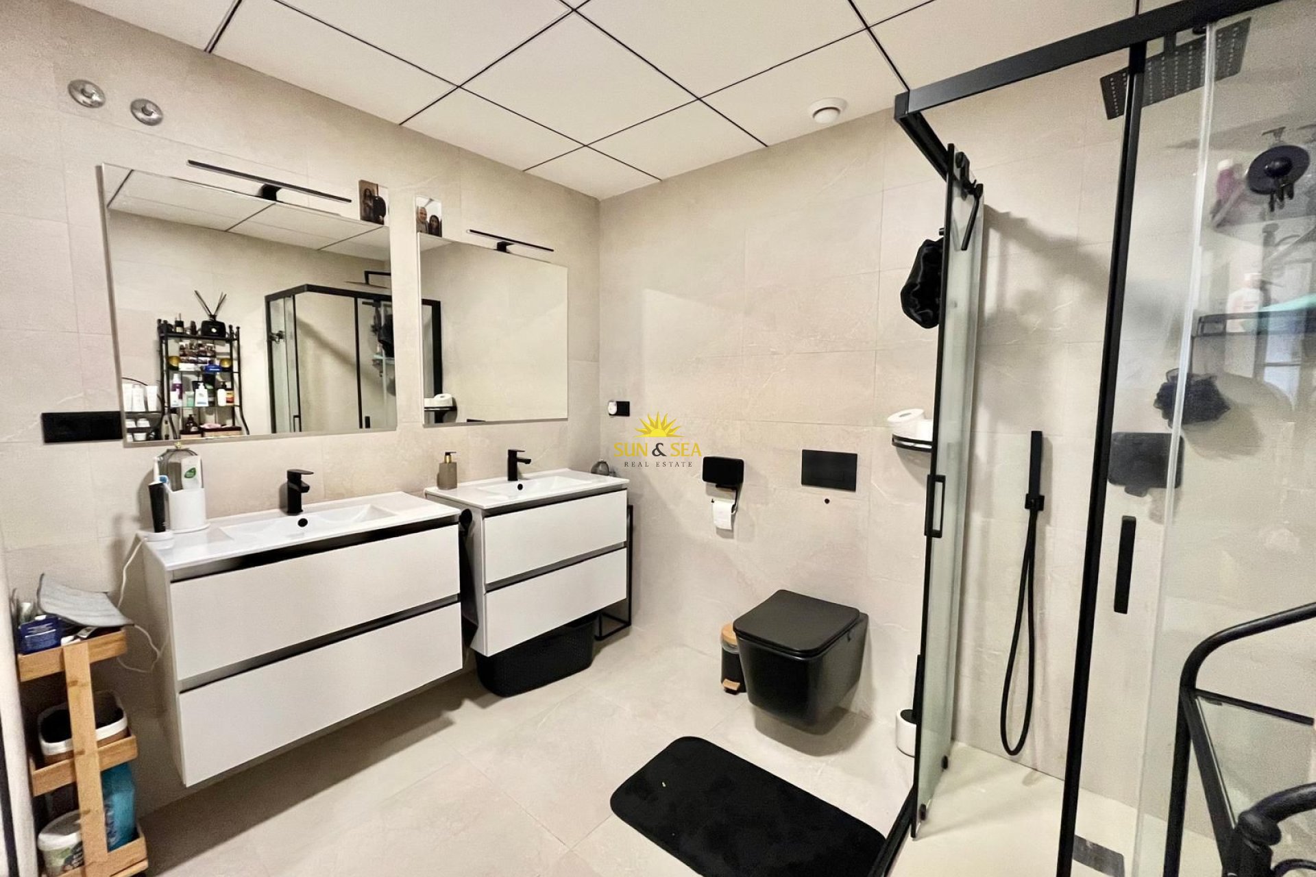 Resale - Villa / Semi detached - Algorfa