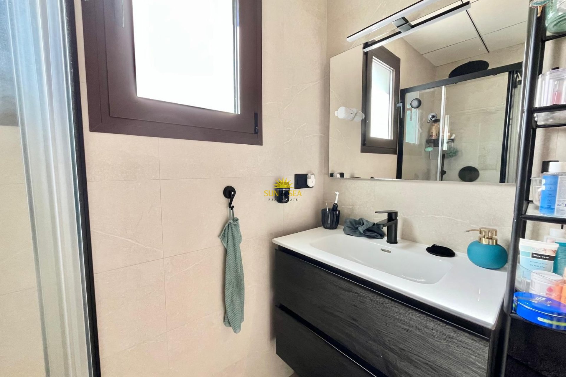 Resale - Villa / Semi detached - Algorfa