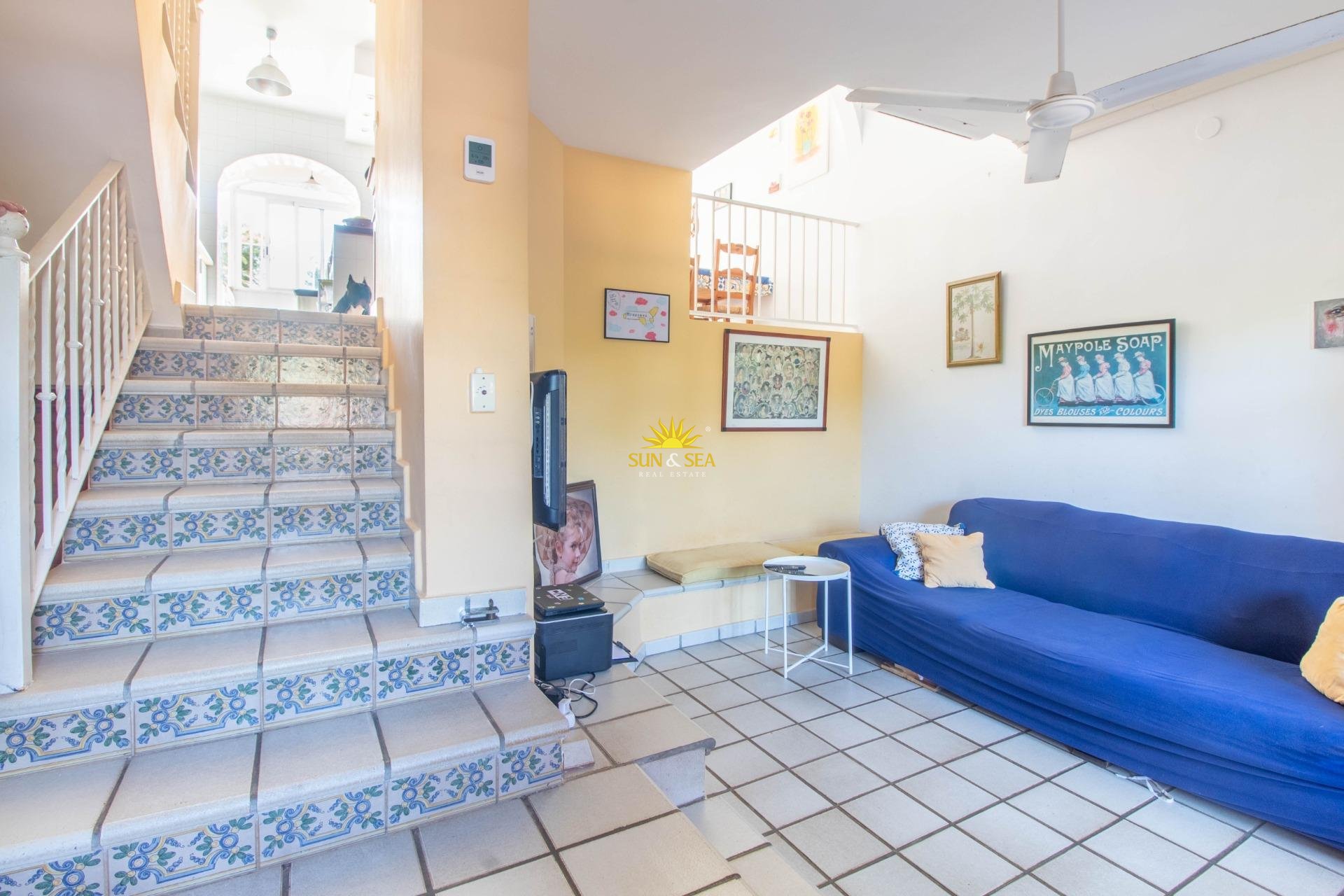 Resale - Villa / Semi detached - Cabo Roig