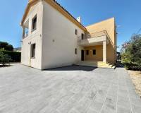 Resale - Villa / Semi detached - Orihuela Costa - Cabo Roig