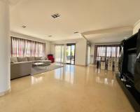 Resale - Villa / Semi detached - Orihuela Costa - Cabo Roig