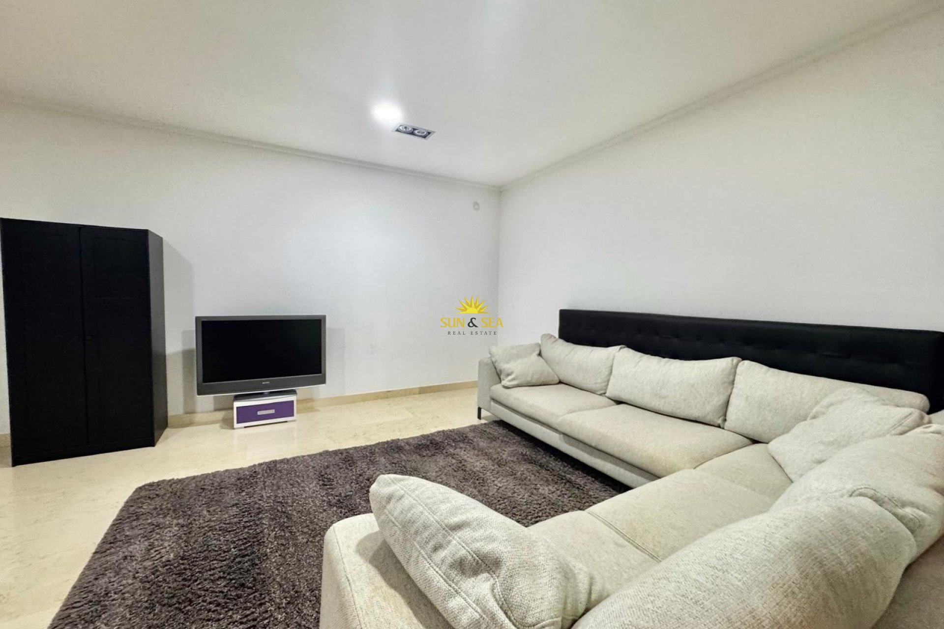 Resale - Villa / Semi detached - Orihuela Costa - Cabo Roig
