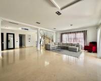 Resale - Villa / Semi detached - Orihuela Costa - Cabo Roig