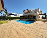 Resale - Villa / Semi detached - Orihuela Costa - Cabo Roig