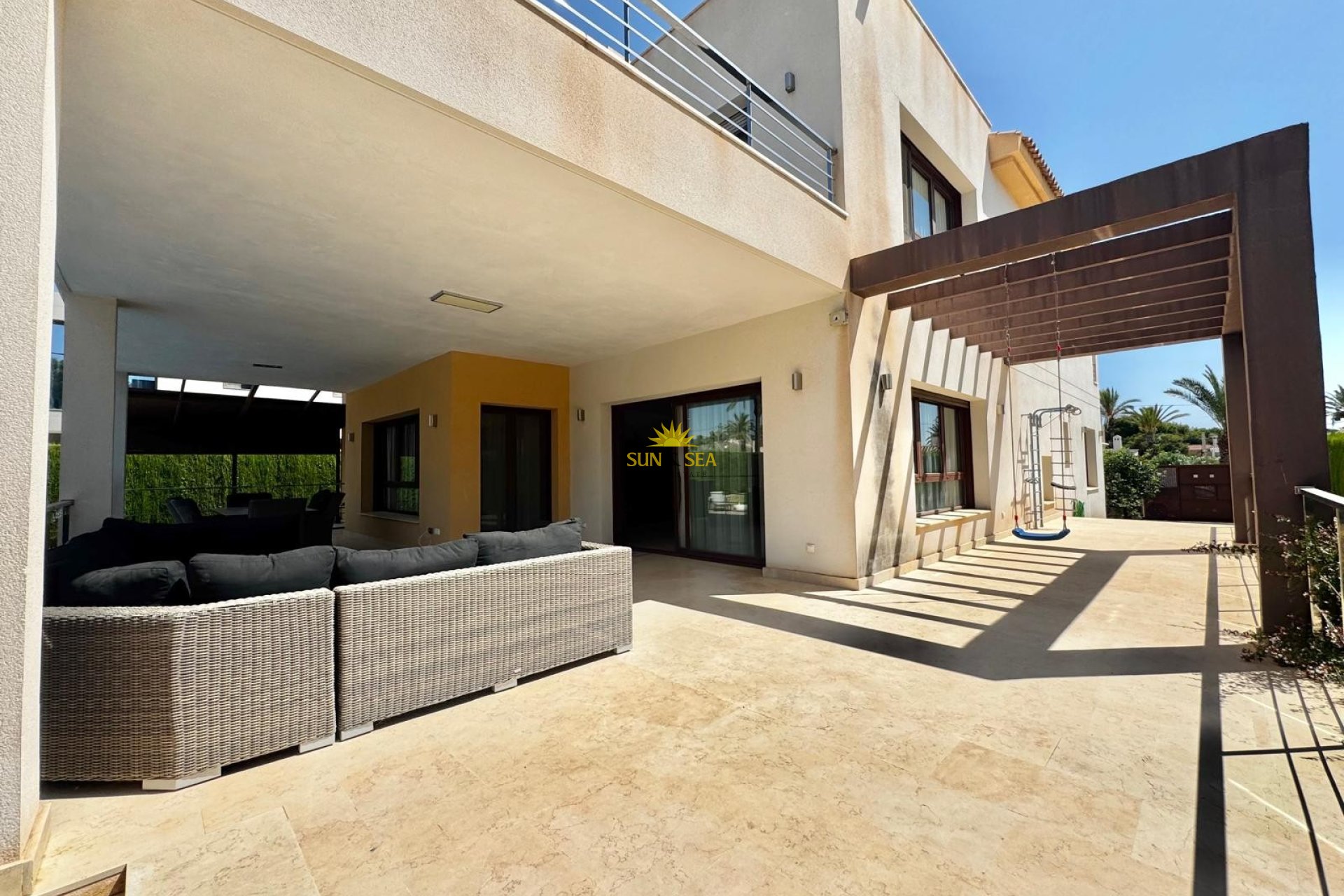 Resale - Villa / Semi detached - Orihuela Costa - Cabo Roig