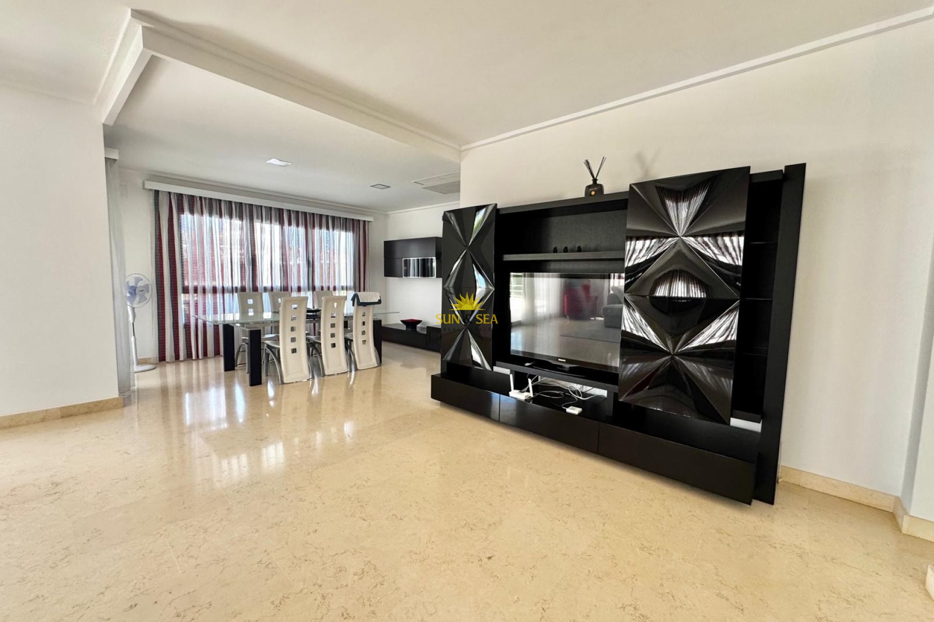 Resale - Villa / Semi detached - Orihuela Costa - Cabo Roig