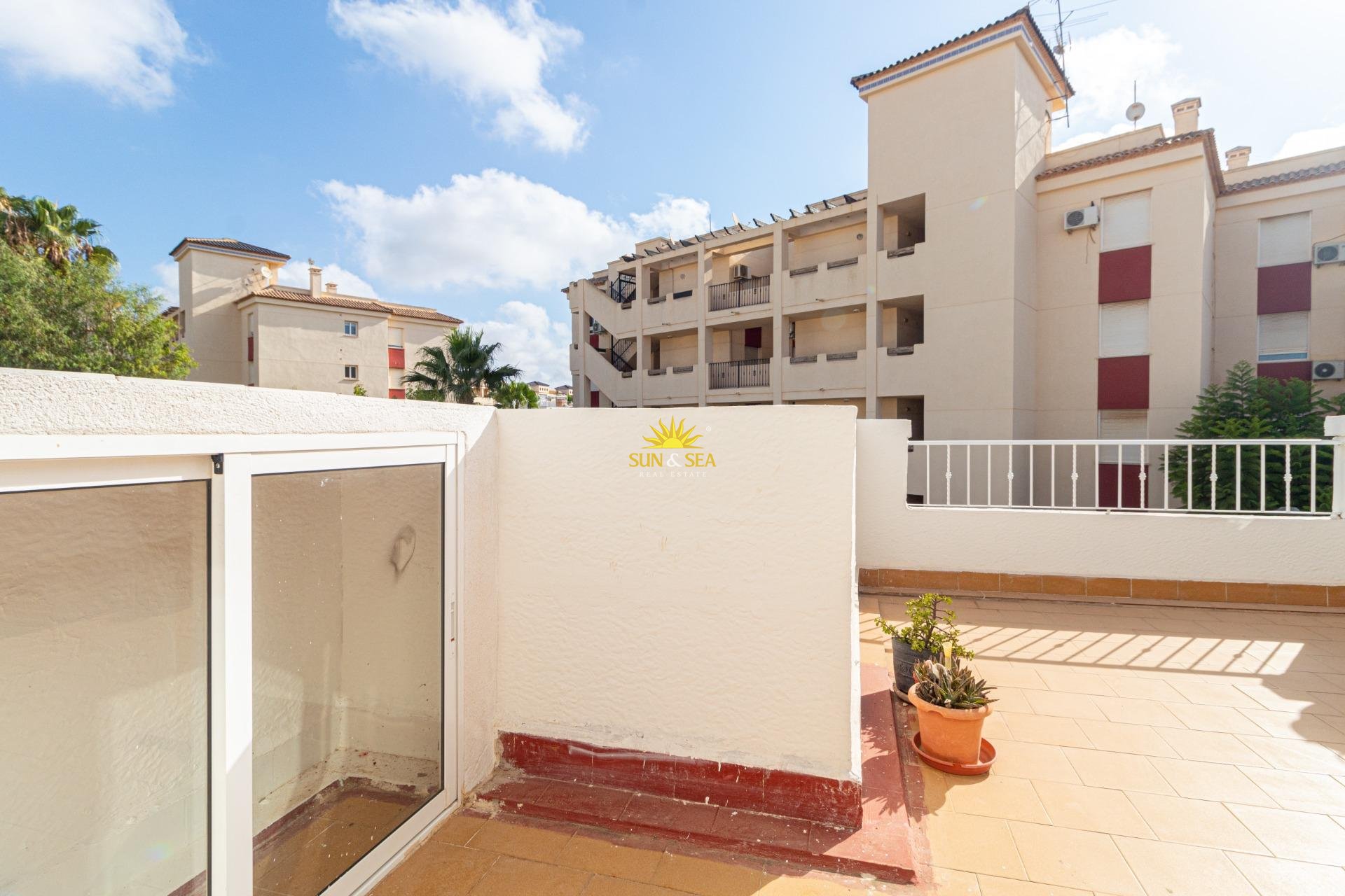 Resale - Villa / Semi detached - Orihuela Costa - La Florida