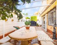 Resale - Villa / Semi detached - Orihuela Costa - La Regia