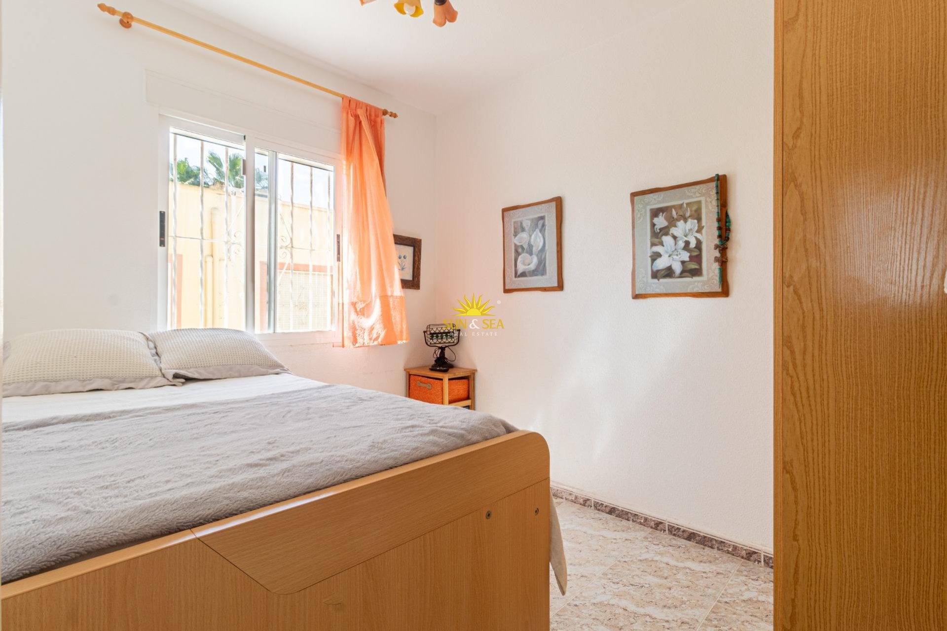 Resale - Villa / Semi detached - Orihuela Costa - La Regia