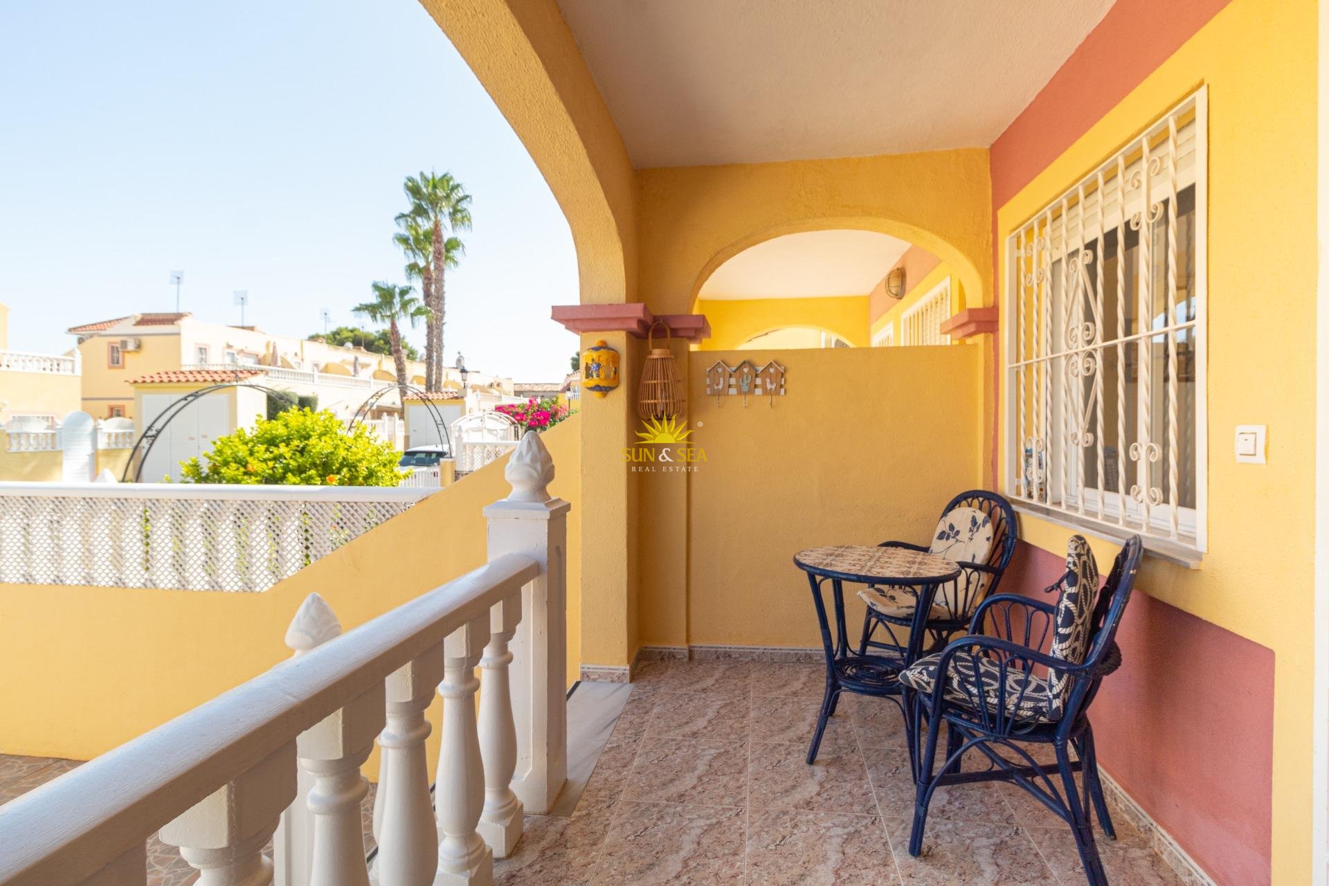 Resale - Villa / Semi detached - Orihuela Costa - La Regia