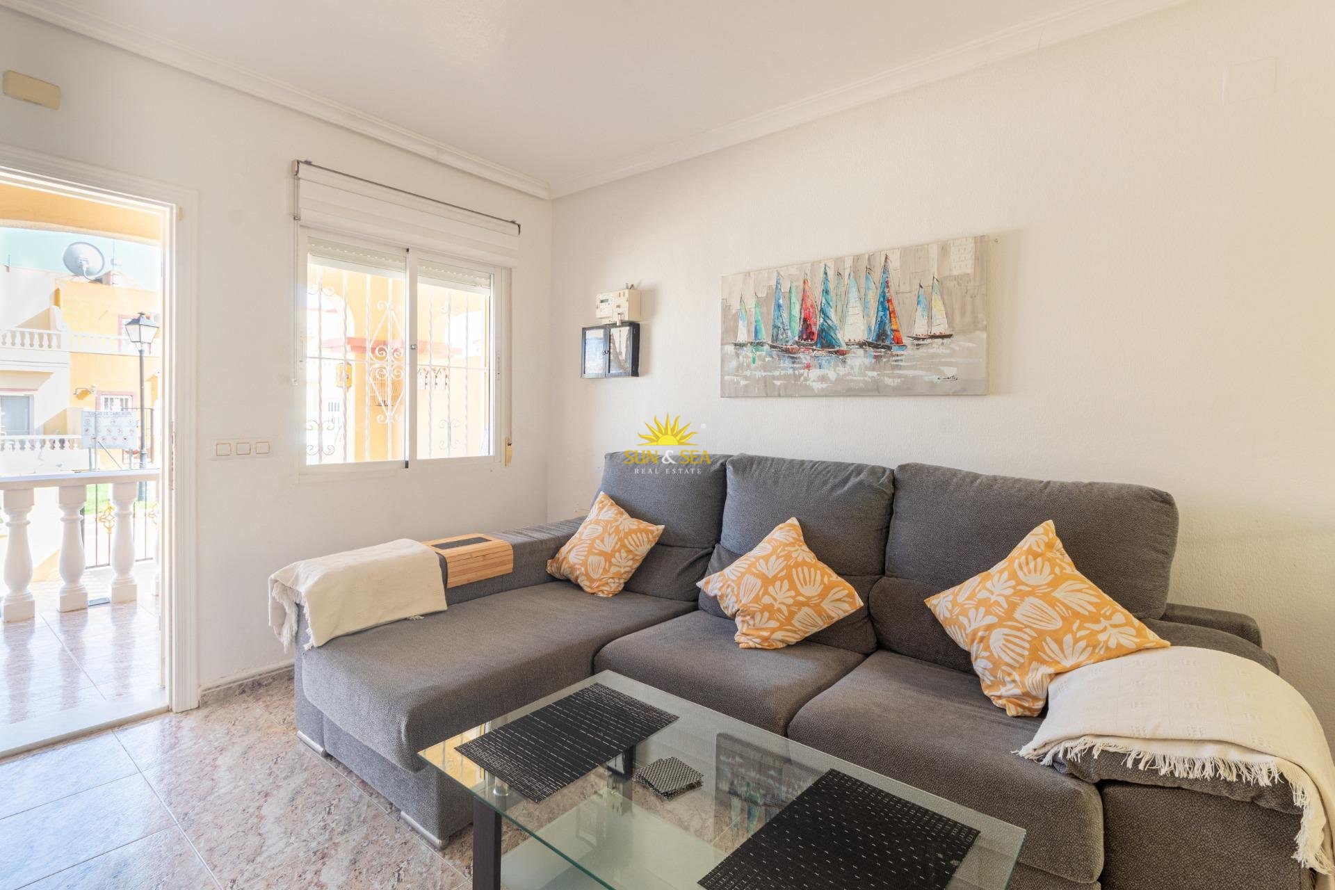 Resale - Villa / Semi detached - Orihuela Costa - La Regia