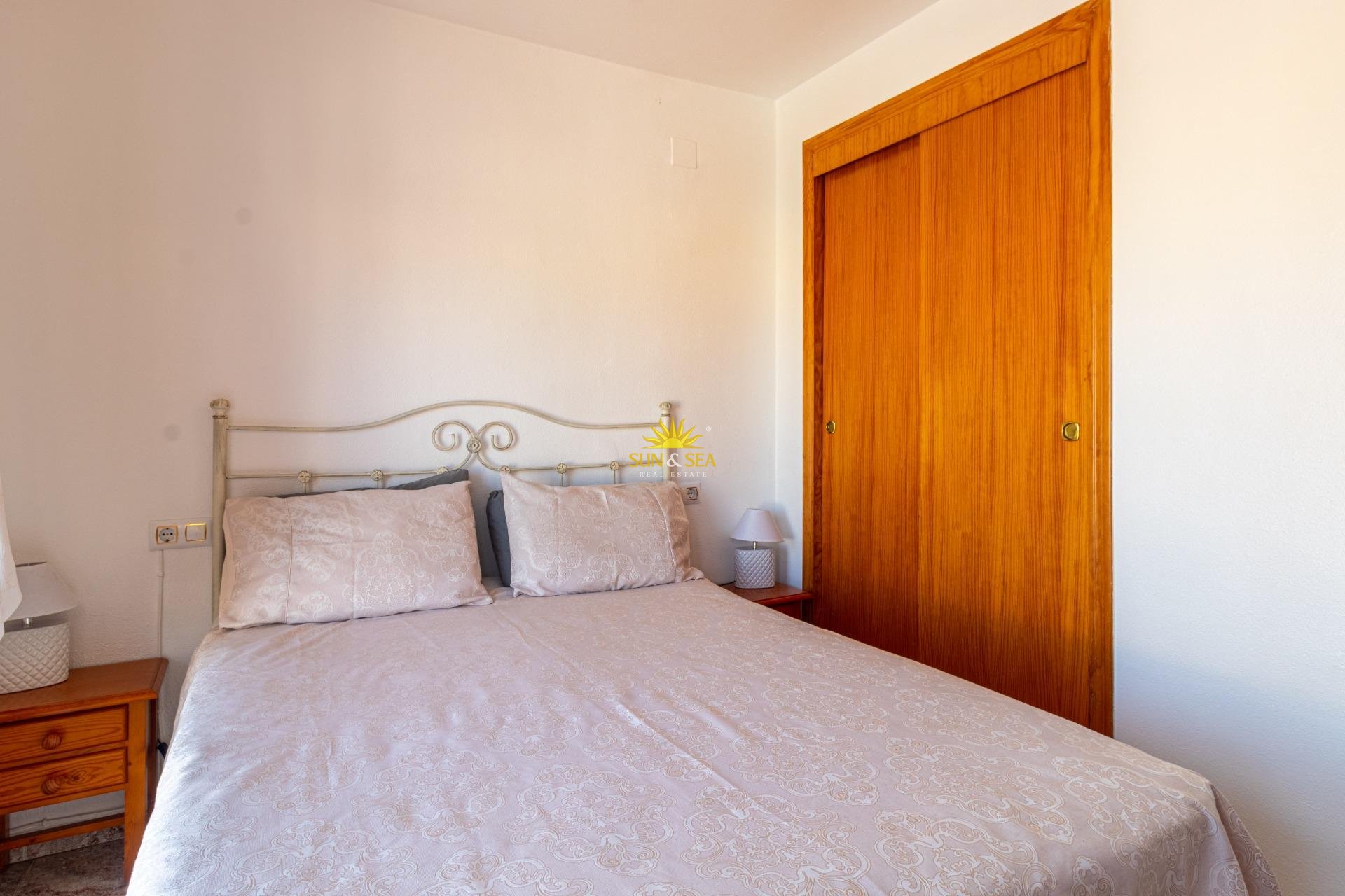 Resale - Villa / Semi detached - Orihuela Costa - La Regia