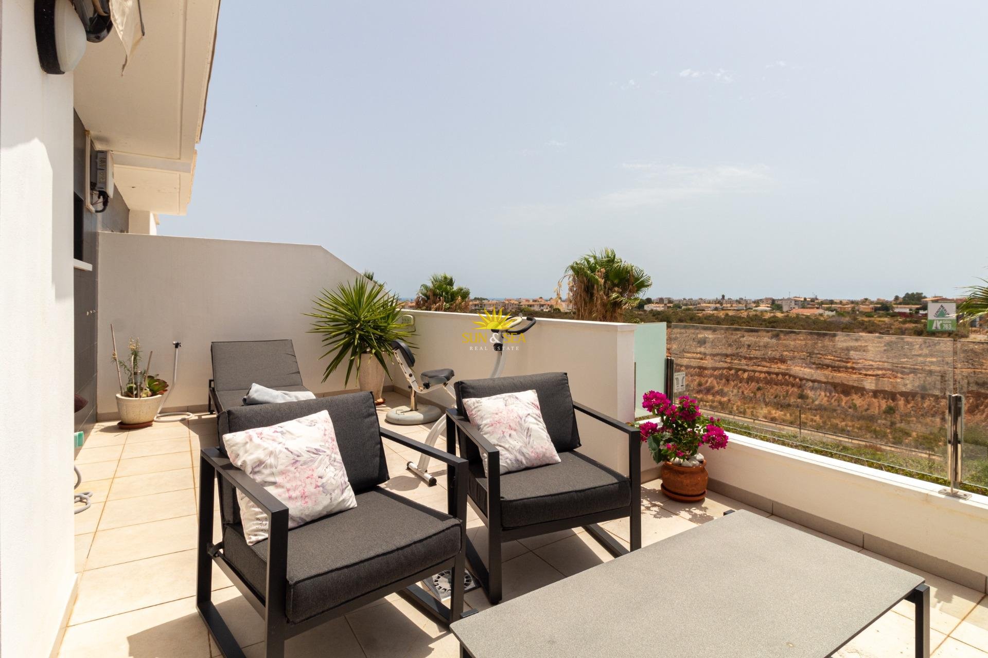 Resale - Villa / Semi detached - Orihuela Costa - Lomas de Cabo Roig