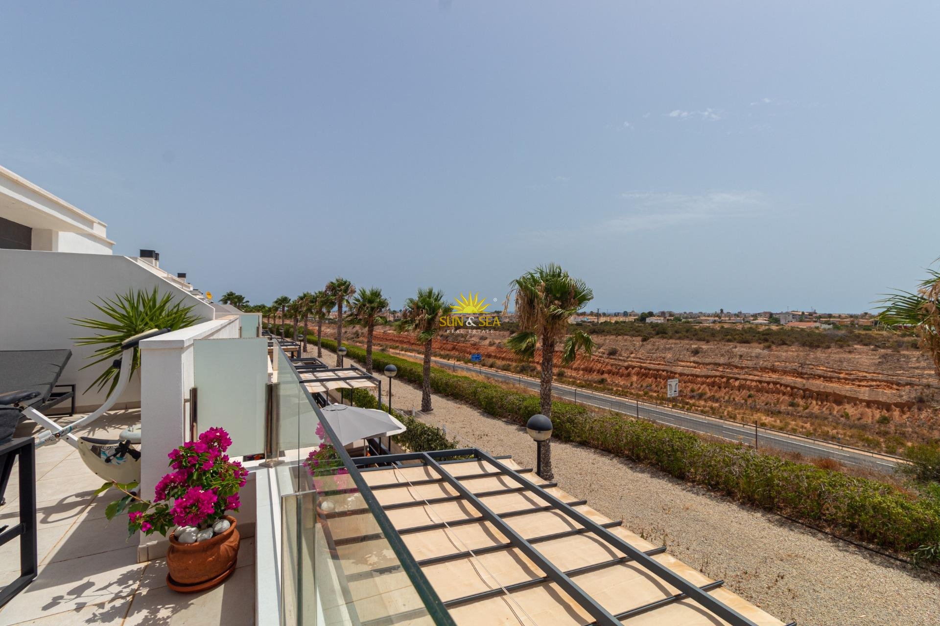 Resale - Villa / Semi detached - Orihuela Costa - Lomas de Cabo Roig