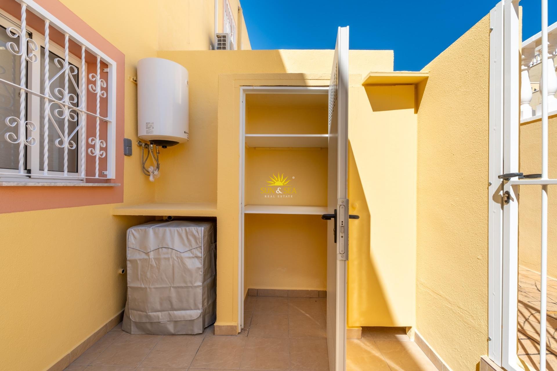 Resale - Villa / Semi detached - Orihuela Costa - Lomas de Campoamor-Las Ramblas