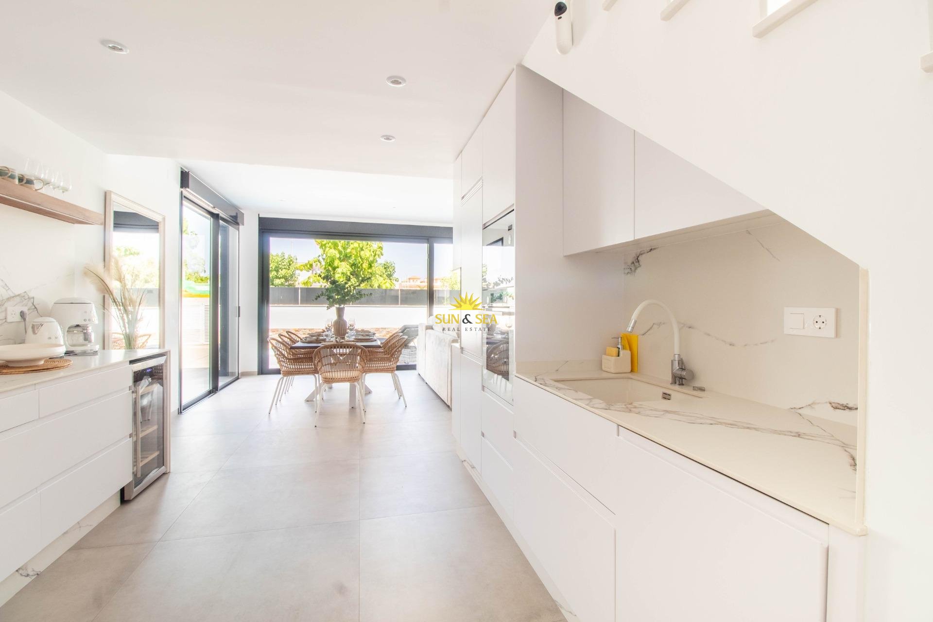 Resale - Villa / Semi detached - Santiago de la ribera - zona san blas