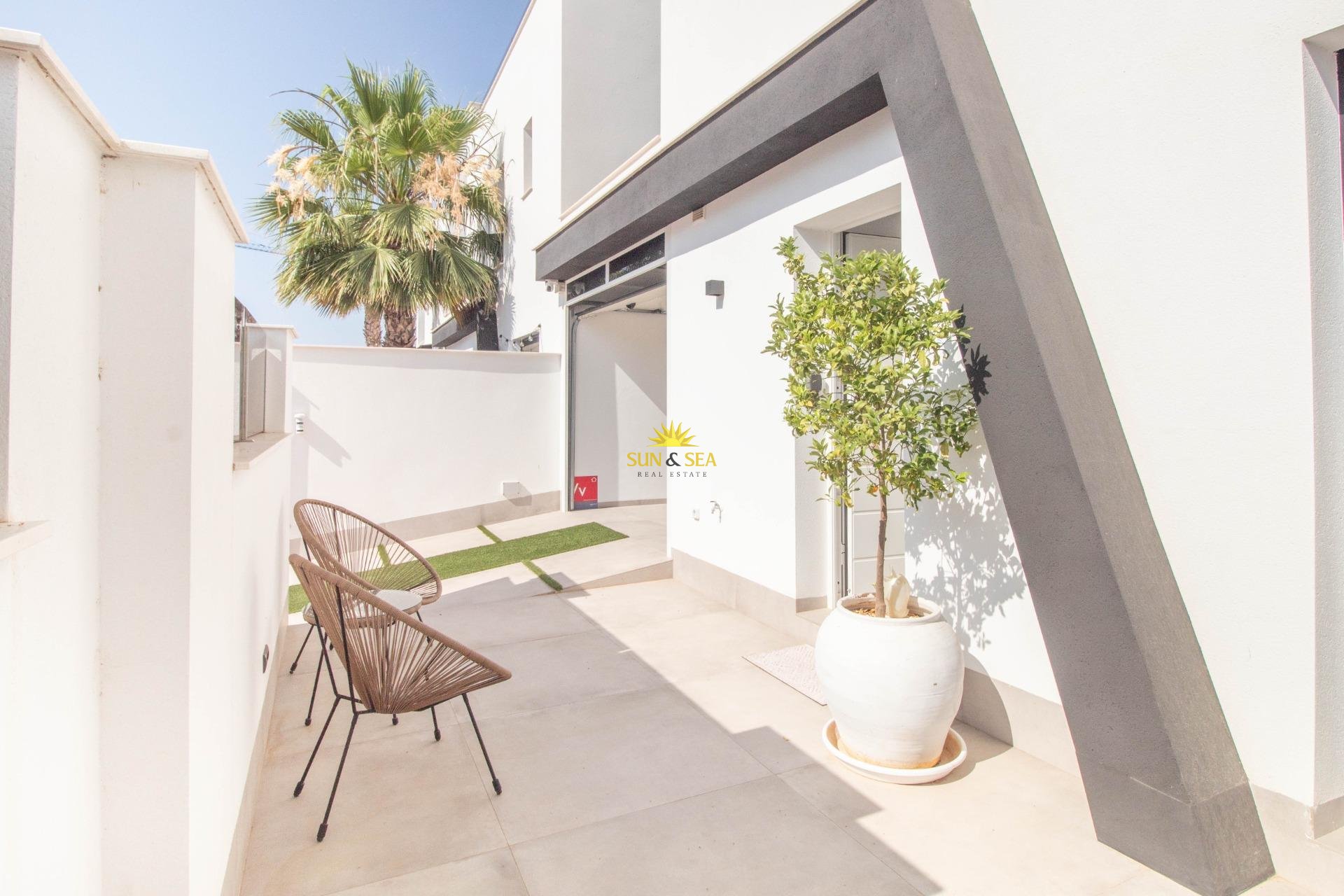 Resale - Villa / Semi detached - Santiago de la ribera - zona san blas