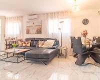 Resale - Villa / Semi detached - Torrevieja - Acequion