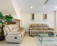 Resale - Villa / Semi detached - Torrevieja - Aguas Nuevas