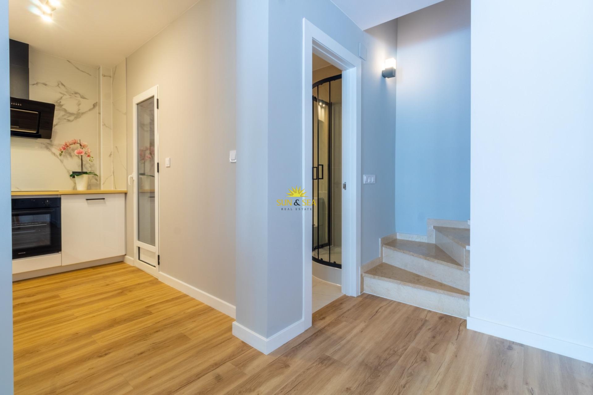 Resale - Villa / Semi detached - Torrevieja - Los altos