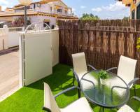 Resale - Villa / Semi detached - Torrevieja - Los altos