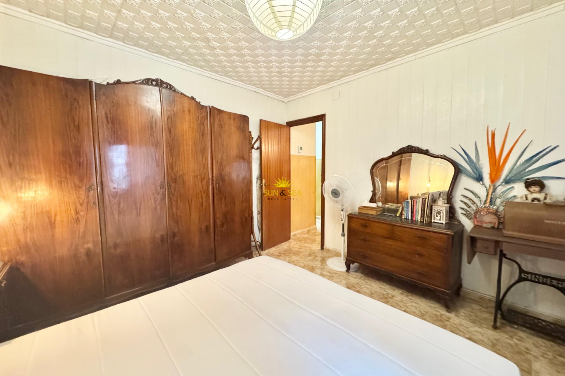 Resale - Villa - Torrevieja - Centro