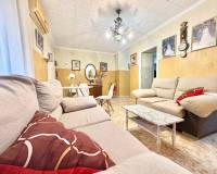 Resale - Villa - Torrevieja - Centro