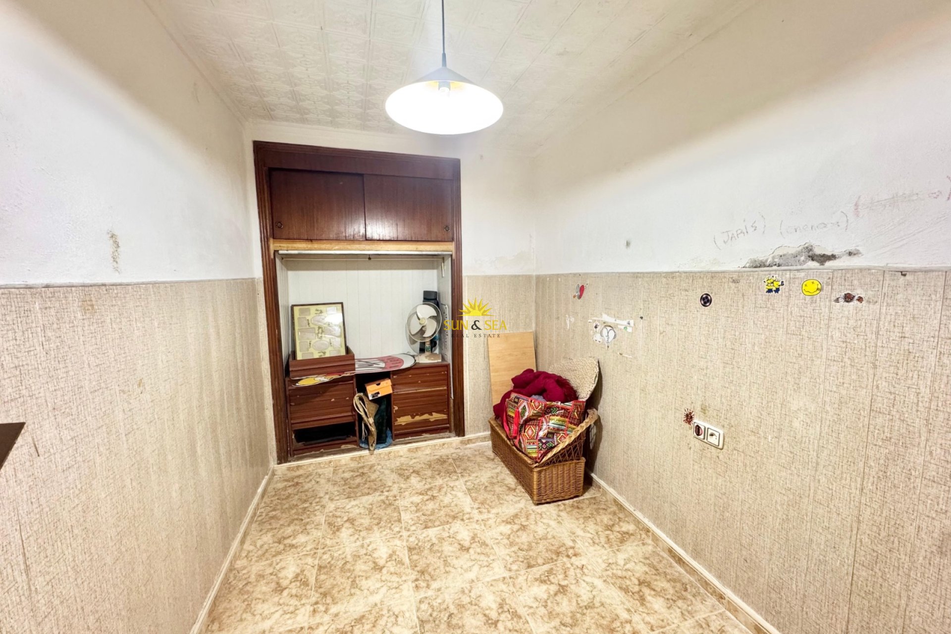 Resale - Villa - Torrevieja - Centro