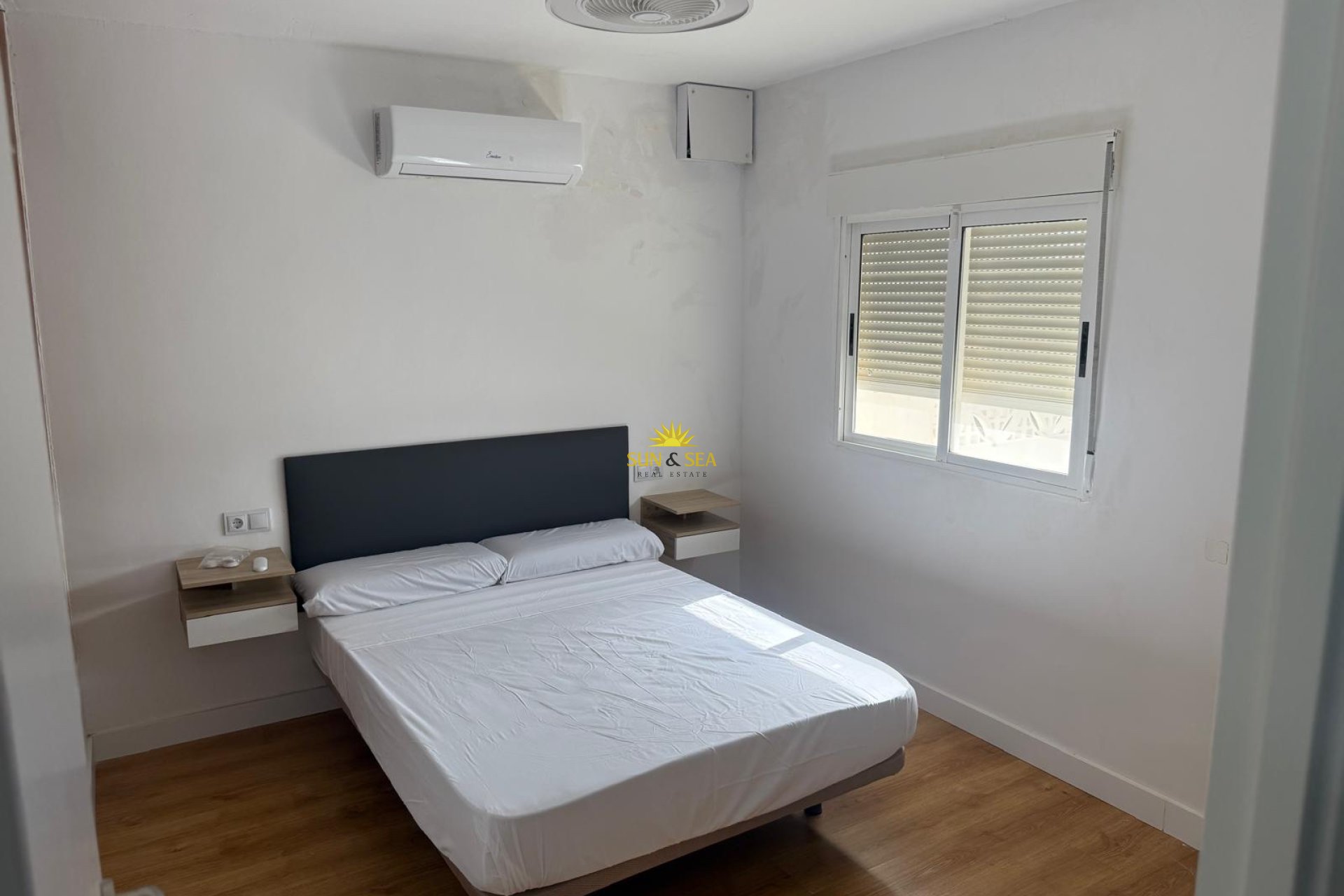 Resale - Villa - Torrevieja - El Chaparral