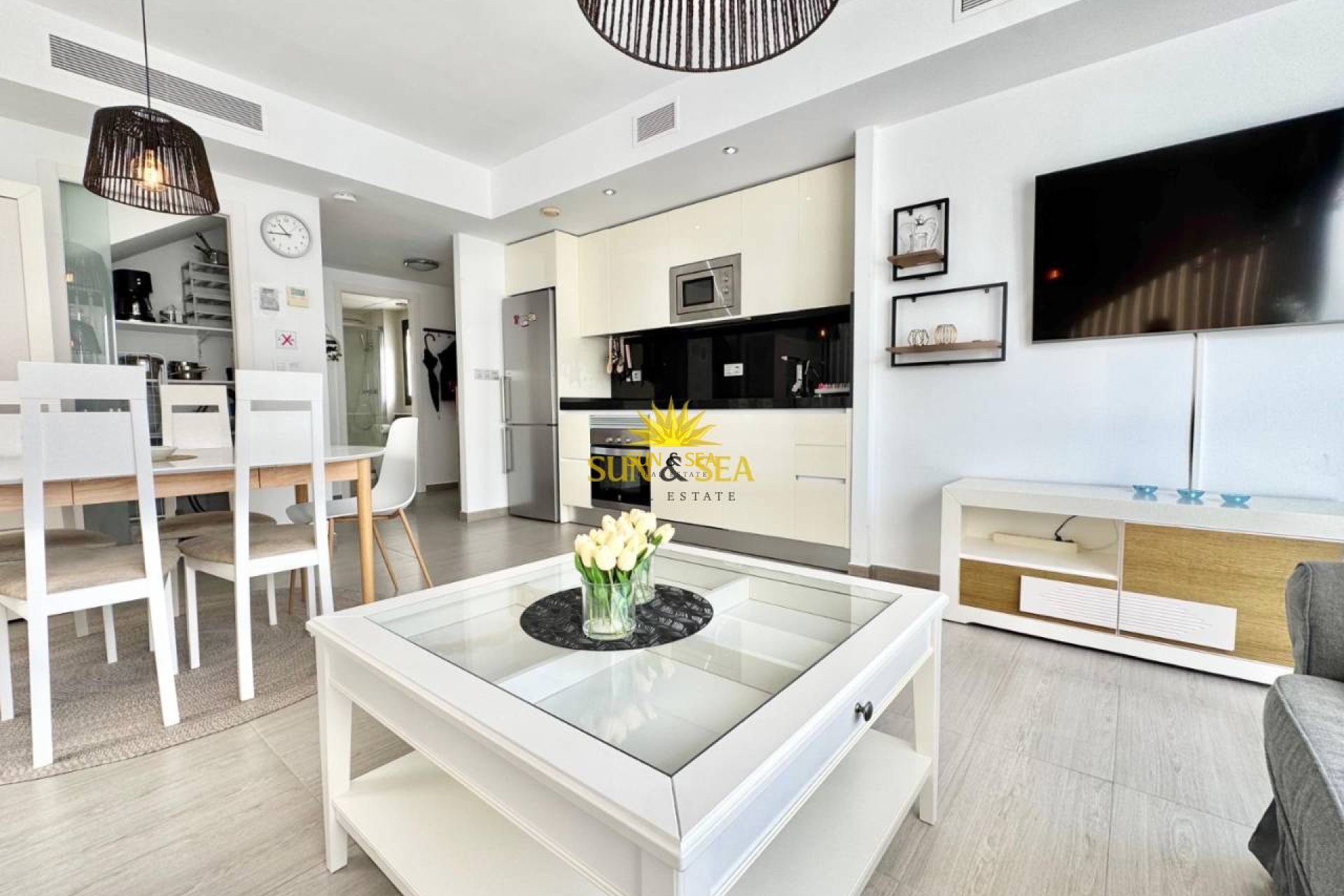 Resale - Villa - Torrevieja - Punta prima