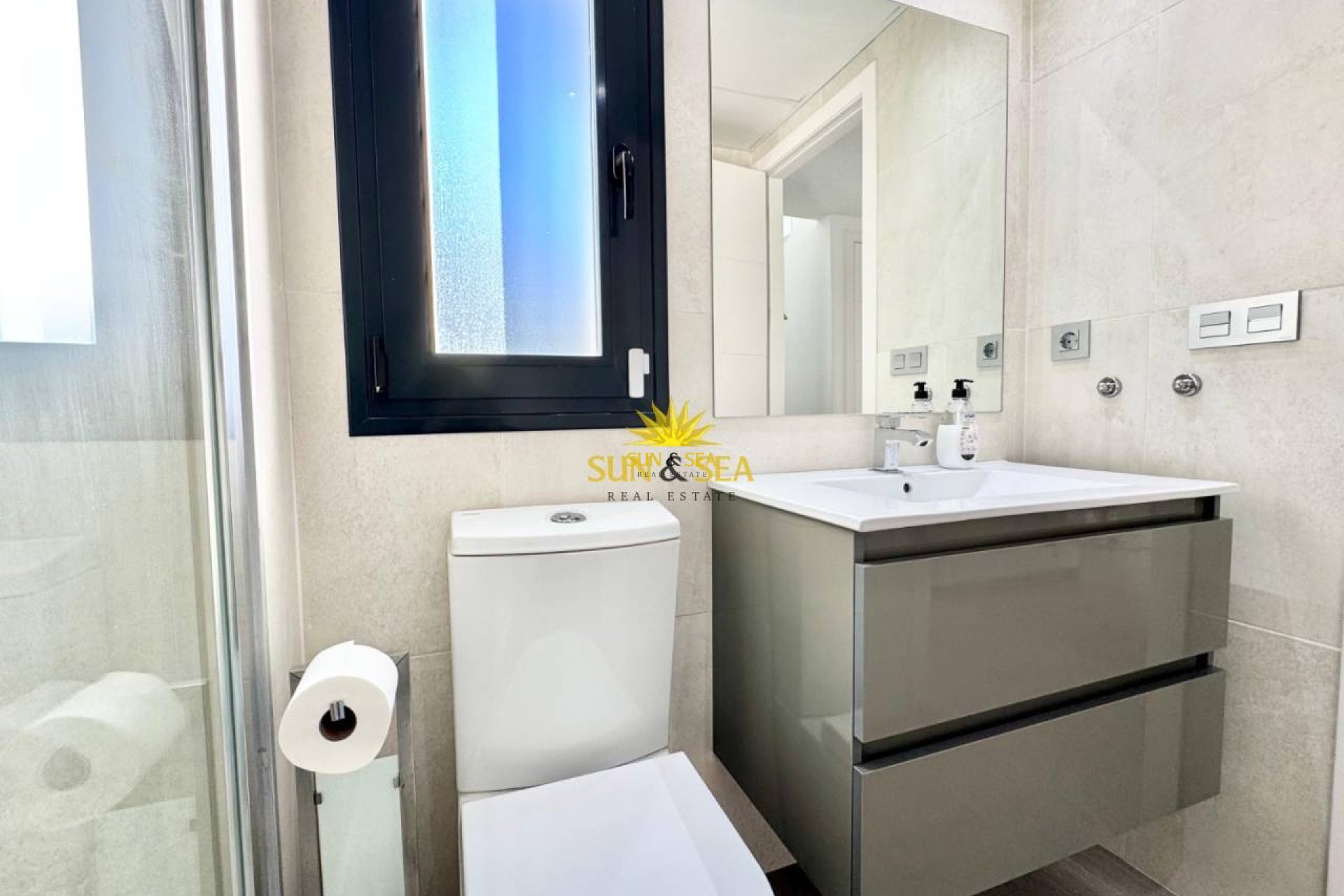 Resale - Villa - Torrevieja - Punta prima