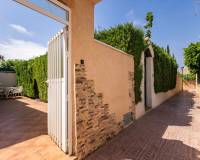 Resale - Villa - Torrevieja - torrevieja