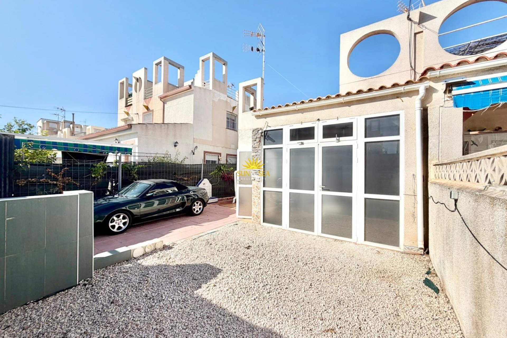 Resale - Villa - Torrevieja - torrevieja
