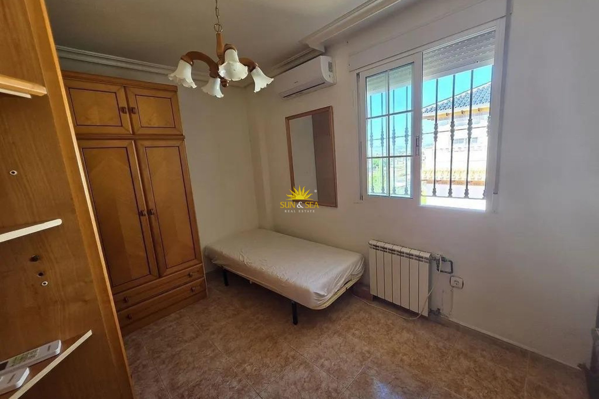 Resale - Villa - Torrevieja - torrevieja