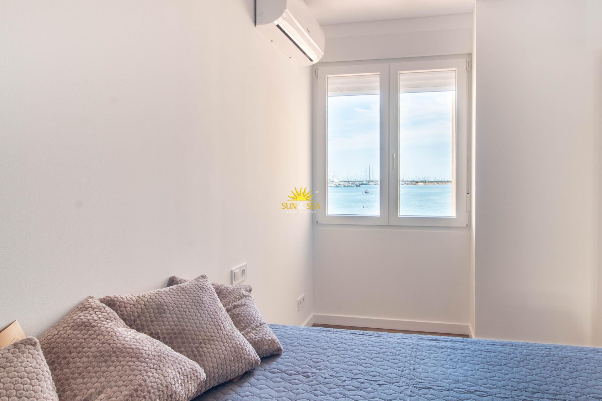 Reventa - Apartamento - Torrevieja - Acequion