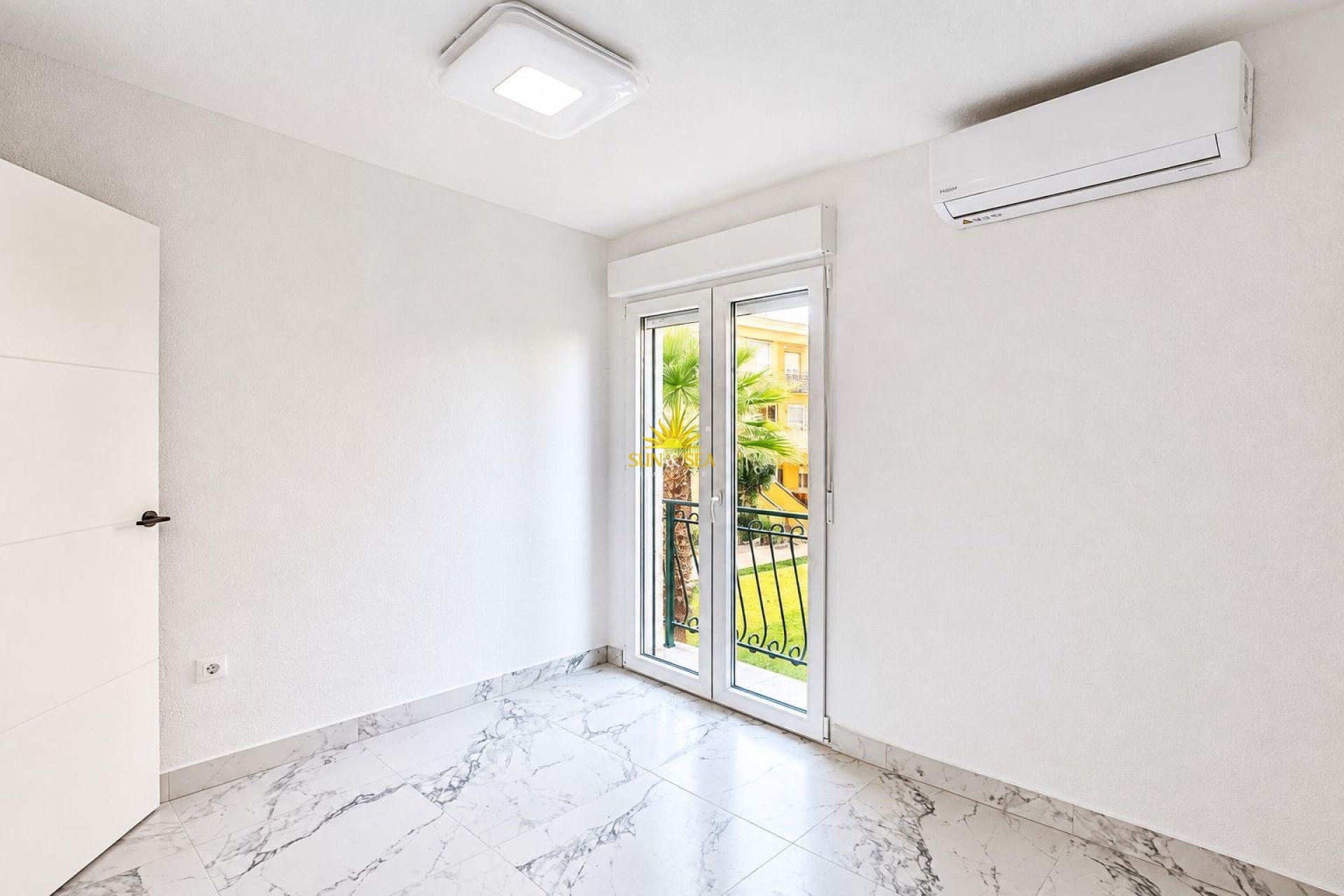 Reventa - Apartamento - Torrevieja - La veleta