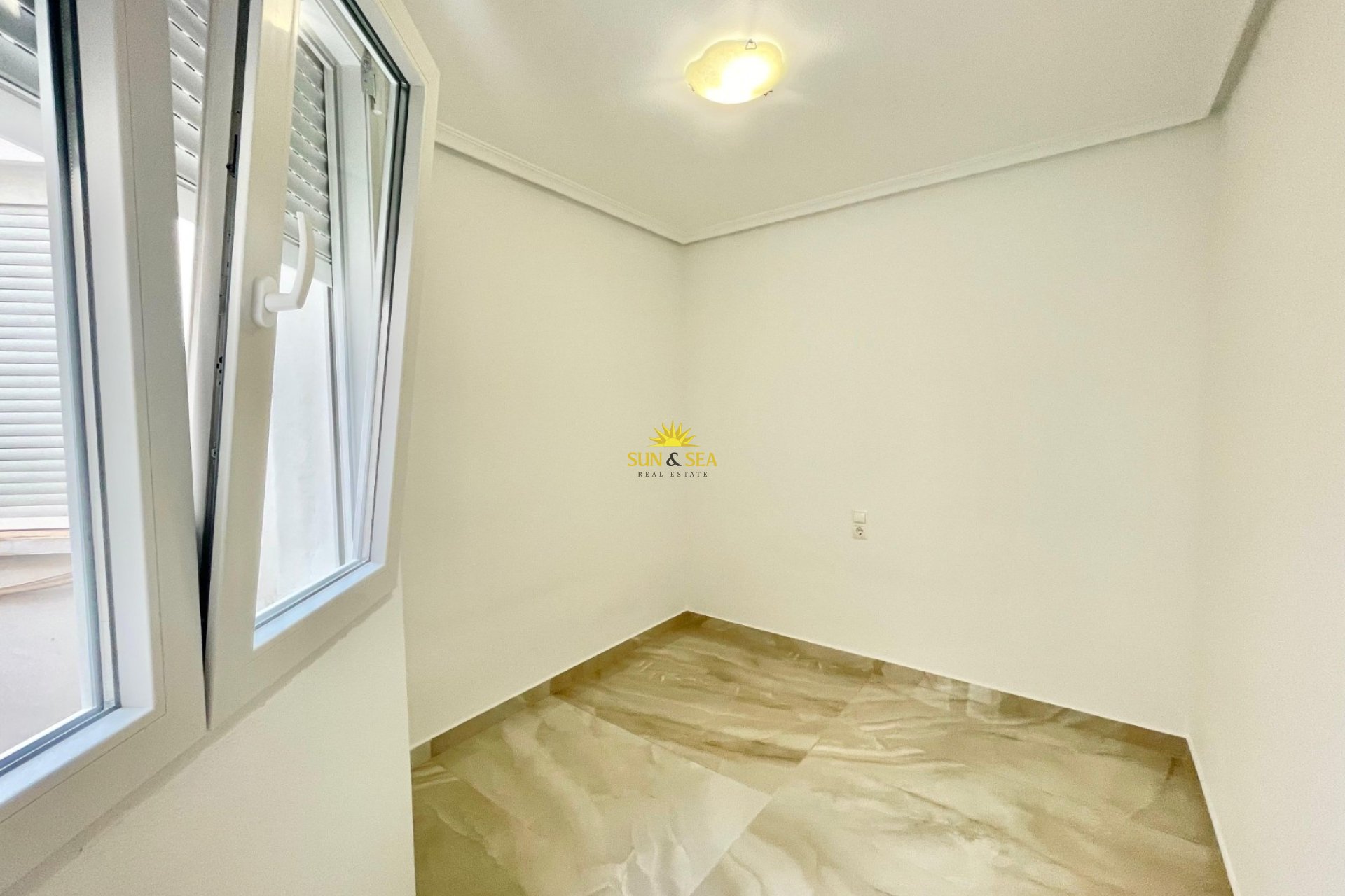 Reventa - Atico - Torrevieja - Centro