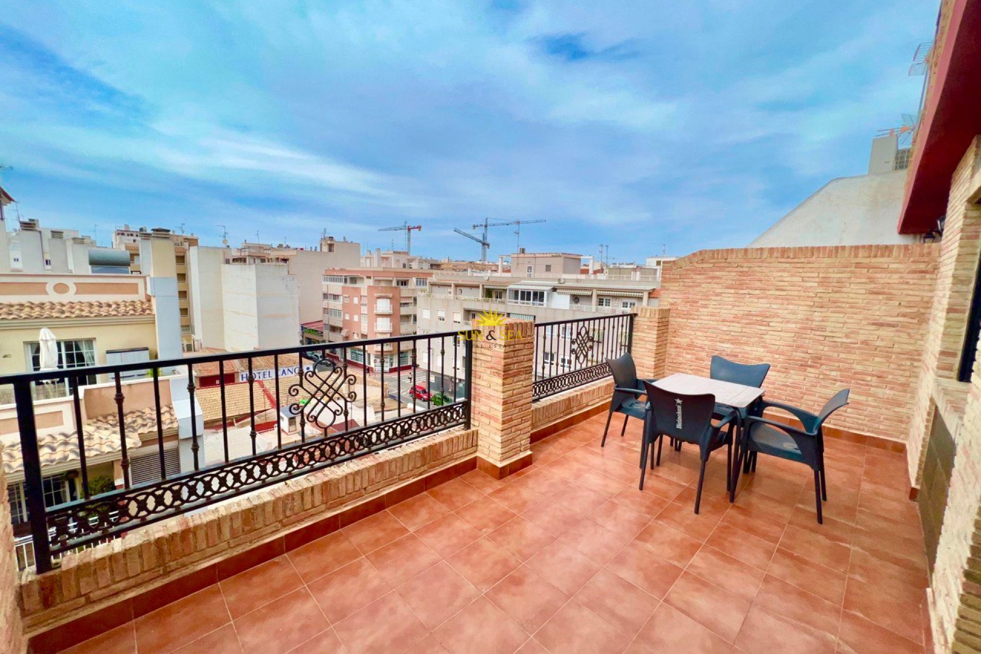 Reventa - Atico - Torrevieja - Centro