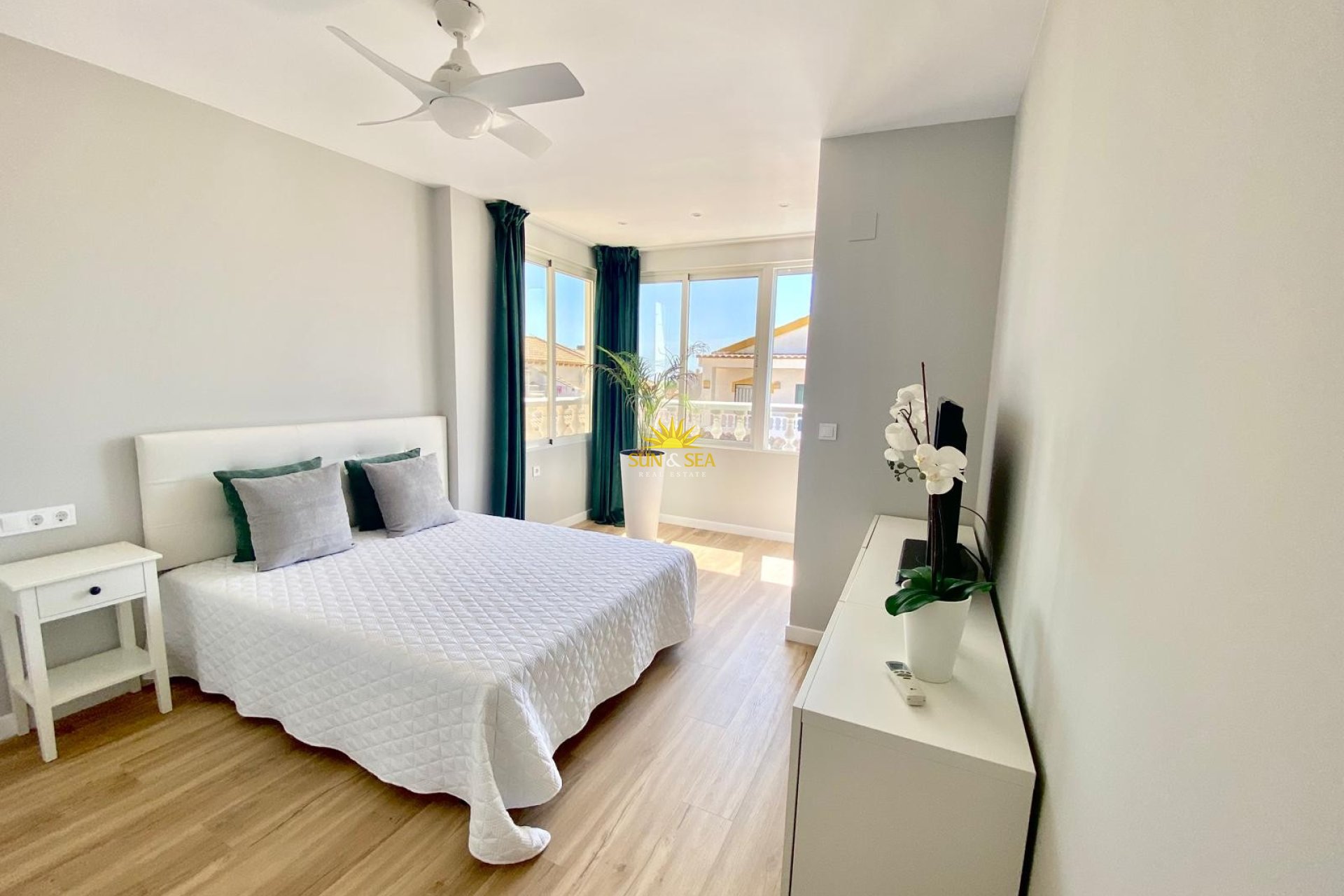 Reventa - Chalet adosado - Orihuela Costa - Los Altos