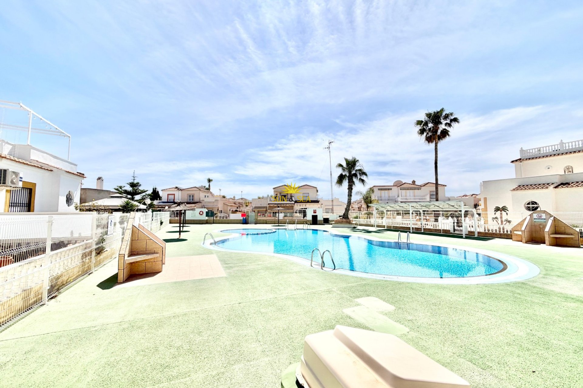 Reventa - Chalet adosado - Orihuela Costa