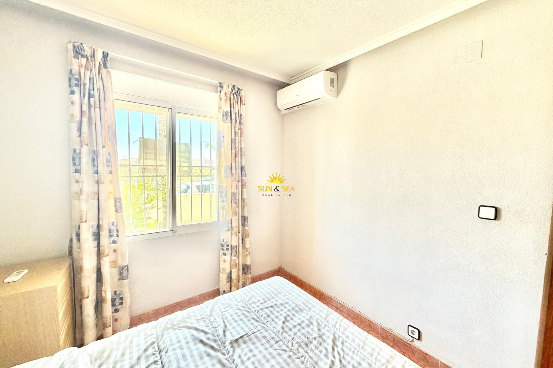 Reventa - Chalet adosado - Orihuela Costa